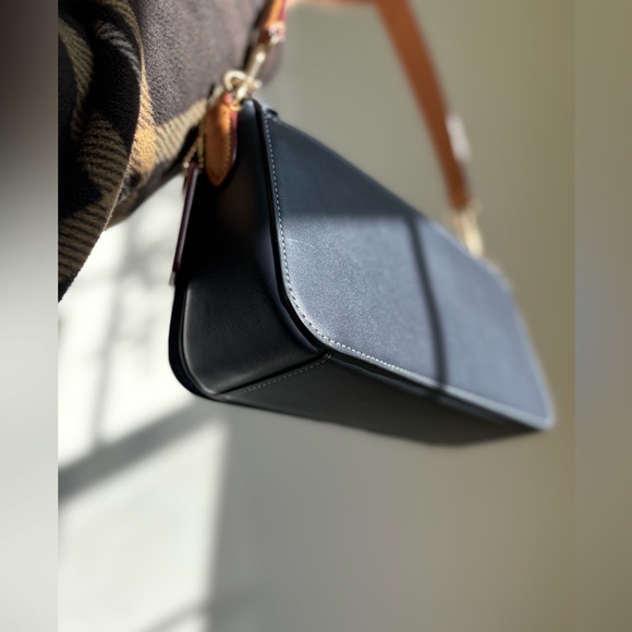 Coach Georgie Shoulder Bag | Chambray Denim (C4064) | Crossbody Strap | LIKE NEW - Picture 4 of 15